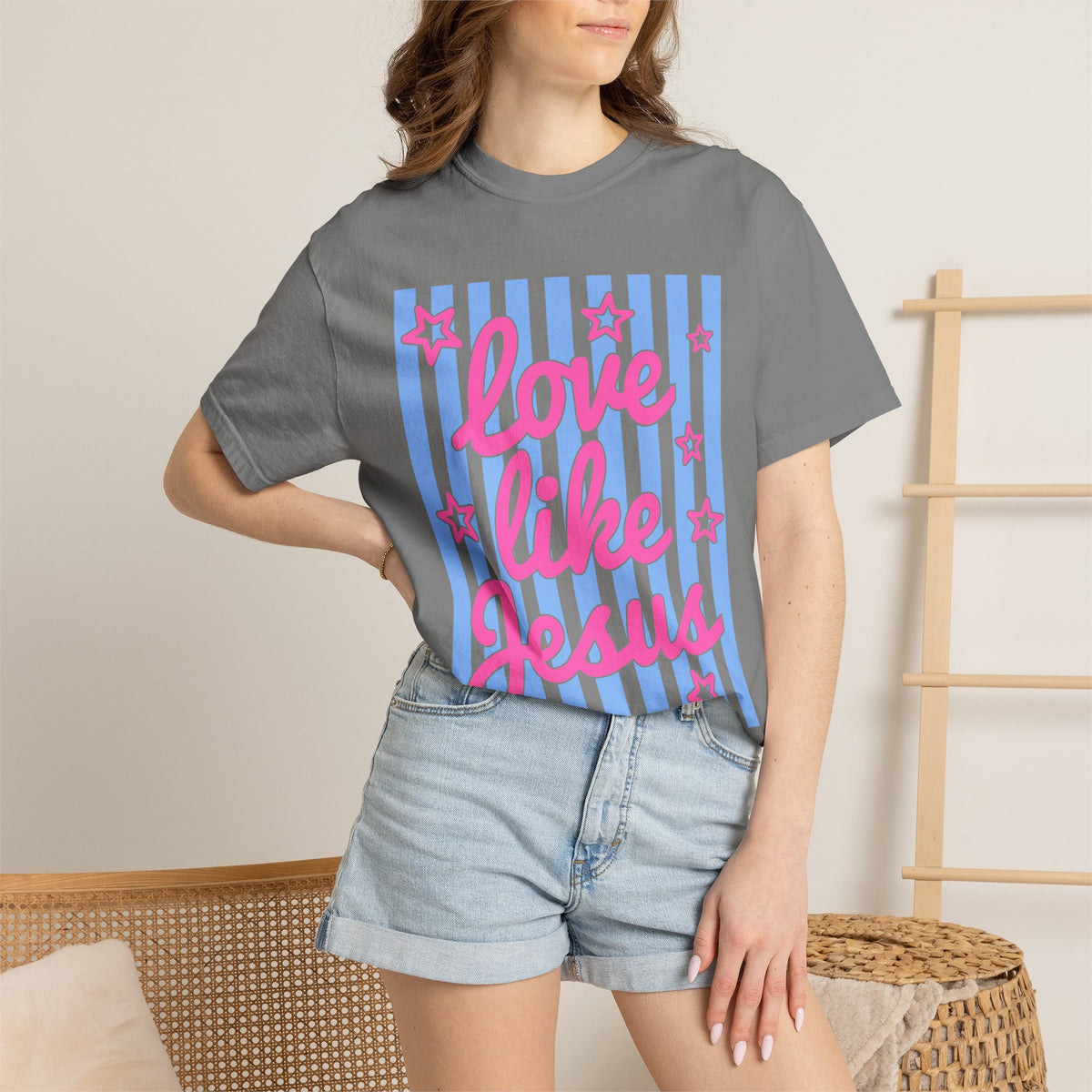 Love Like Jesus Graphic Tee