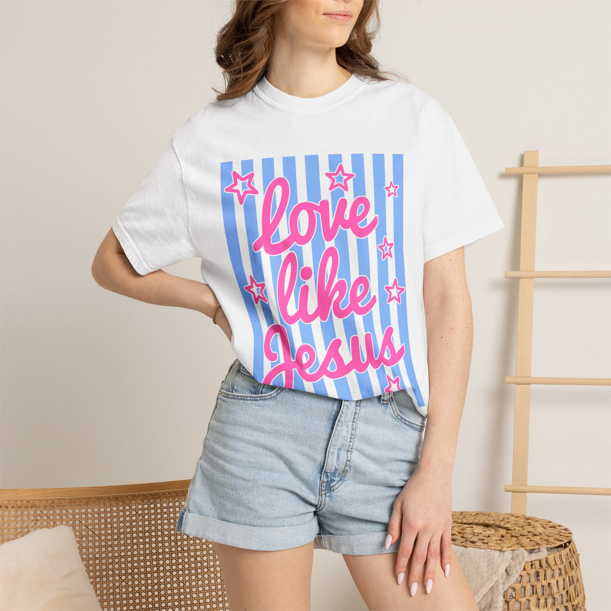Love Like Jesus Graphic Tee